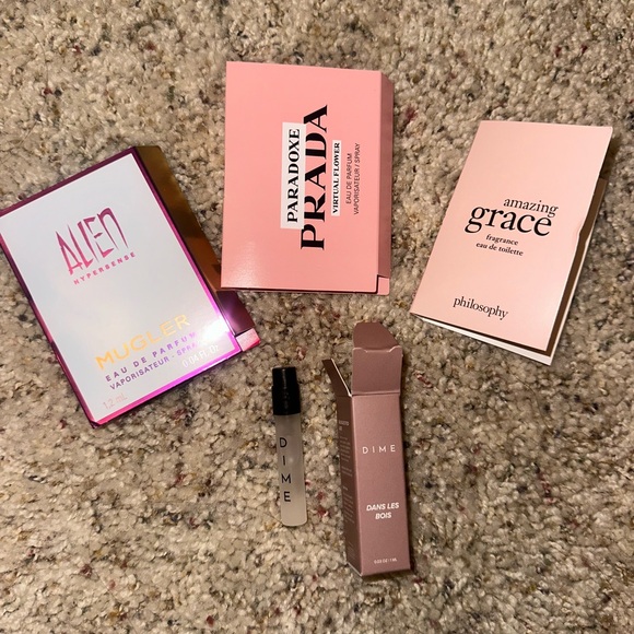 NWT 4 piece women’s beauty set bundle - Picture 1 of 2